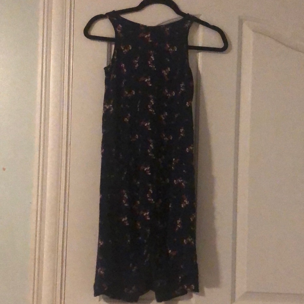 Floral navy dress with pockets…